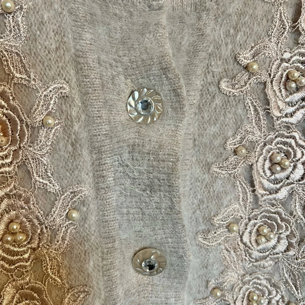 Gorgeous Angora Embellished Cardigan Sweater - L/XL - Picture 3 of 7